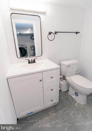 2744 Marshall St, Philadelphia PA 19133-0023 exterior