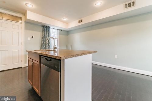 3322 Clay Pl, Washington DC 20019-1429 exterior