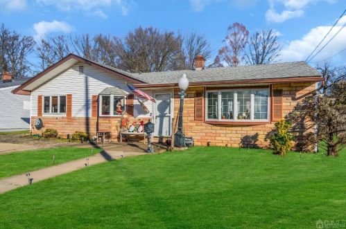 35 Cambridge Rd, Edison, NJ 08817-3807