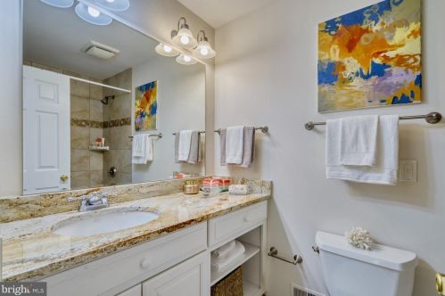 5823 Colfax Ave, Alexandria VA 22311-1013 exterior