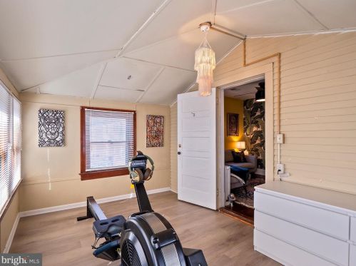 8816 Glenville Rd, Silver Spring MD 20901-3638 exterior