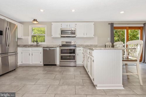 1101 Windmill Ln, Silver Spring MD 20905-6041 exterior