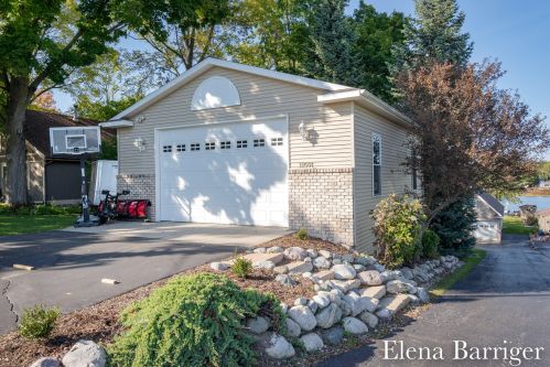 11591 Lally St, Lowell MI 49331-9471 exterior