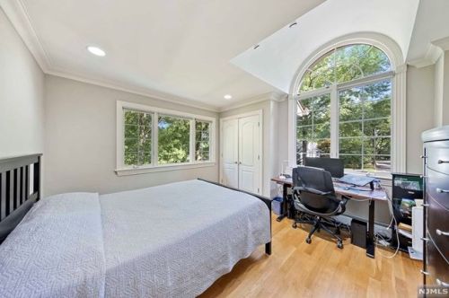 32 Lenox Ave, Demarest NJ 07627-2112 exterior