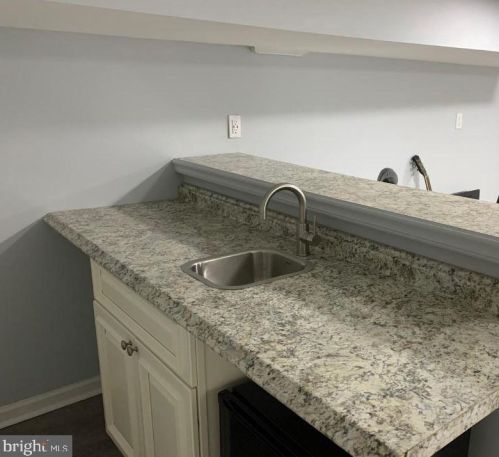 334 Cantrell St, Philadelphia PA  19148-3320 exterior