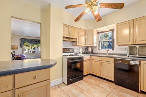 1428 21 Ave, Broadview IL 60153-1473 exterior