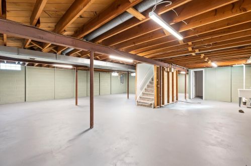 7729 Coldspring Rd, Milwaukee WI  53220-2816 exterior