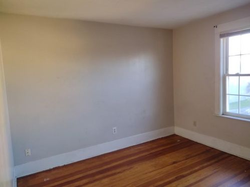 34 Mailloux St, Woonsocket RI 02895-3409 exterior