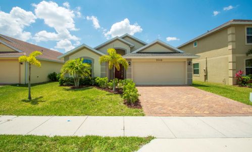 9309 Portside Dr, Fort Pierce, FL 34945-3310
