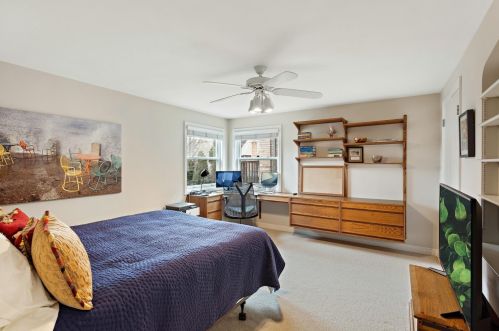 5267 Diversey Blvd, Milwaukee WI 53217-5201 exterior