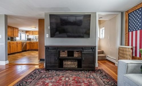 18 Hingston St, Peabody MA 01960-5825 exterior