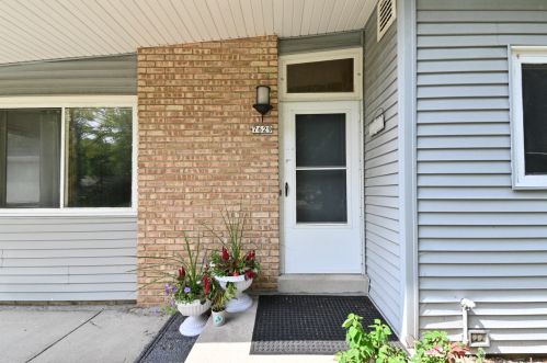 7629 50th St, Milwaukee, WI 53223-4348