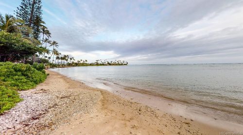 5005 Kalanianaole Hwy, Honolulu HI  96821-1505 exterior