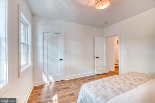 1233 16th St, Washington DC  20002-2501 exterior