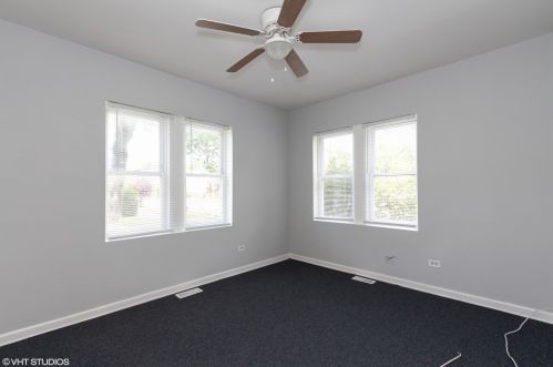 1637 73rd St, Chicago IL 60638-5919 exterior