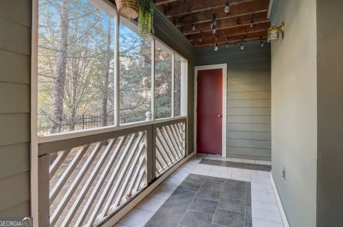 692 Mcgill Pl, Atlanta GA 30312-1073 exterior