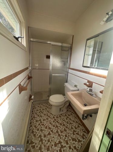 3750 Wheatsheaf Rd, Huntingdon Valley PA  19006-2810 exterior