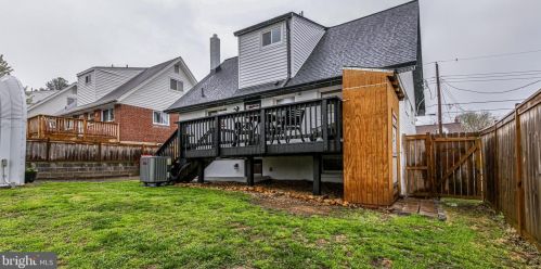 116 Gladden St, Alexandria VA 22304-2402 exterior