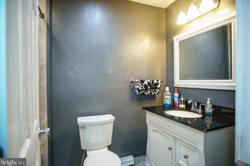 120 Gropp Ave, Trenton NJ 08610-2421 exterior