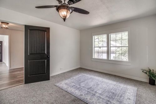 504 Monterey St, Denison TX 75021-6464 exterior