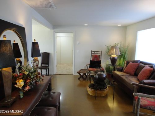 3138 Pima St, Tucson AZ 85712-3461 exterior