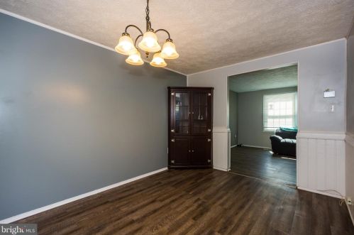 8024 Bosley Ct, Glen Burnie MD 21061-4925 exterior