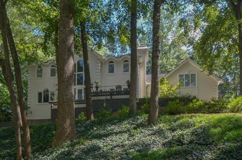 1685 Brandon Hall Dr, Atlanta GA 30350-3704 exterior