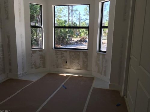 2991 6 Ave, Naples FL 34120-4915 exterior