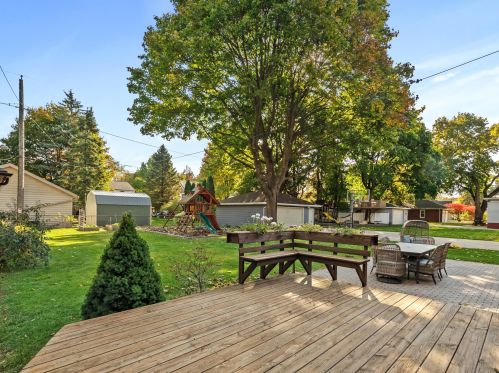 825 13 St, Manitowoc WI 54220-5101 exterior