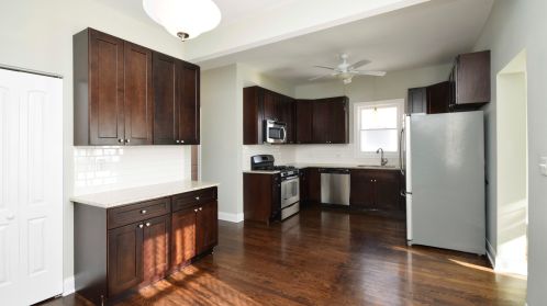 5149 Grace St, Chicago IL 60613-3904 exterior