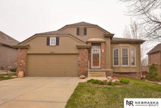 18616 Jones Cir, Omaha NE  68022-5606 exterior