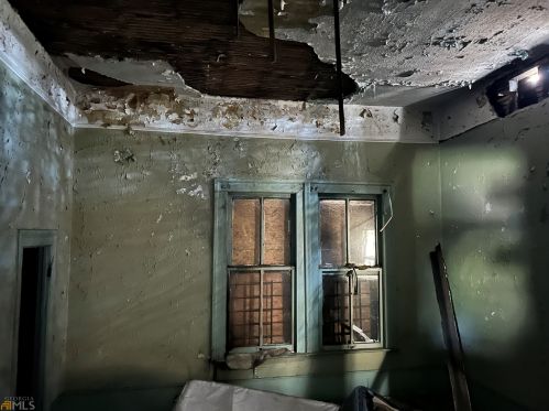 592 Formwalt St, Atlanta GA 30315-1053 exterior