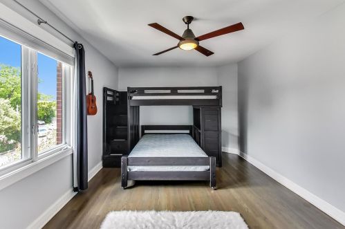 2047 Honore St, Chicago IL  60614-3910 exterior