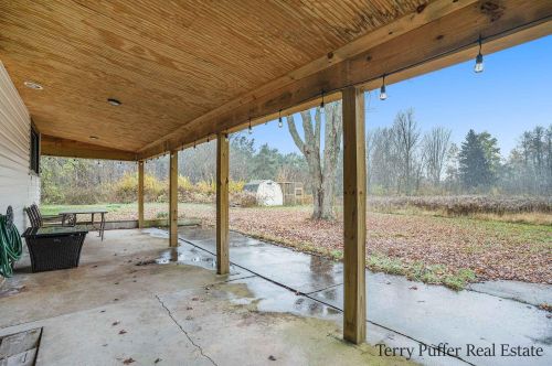 3965 Holton Rd, Meskegon MI  49445-8535 exterior