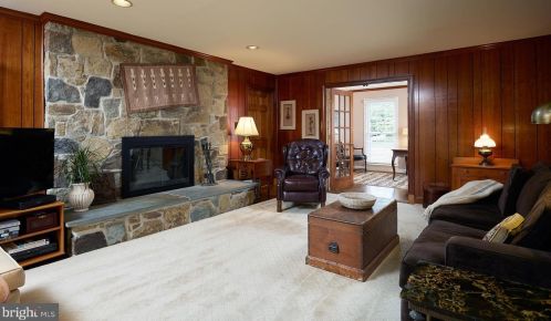 13508 Maidstone Ln, Rockville MD 20854-1030 exterior