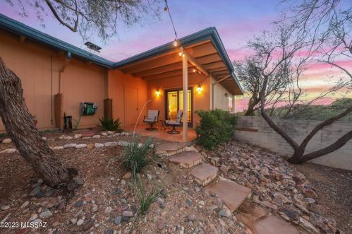 3865 Tanuri Dr, Tucson AZ 85750-1939 exterior