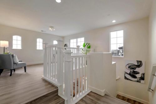 394 Gerald Cir, Milpitas CA 95035-8914 exterior