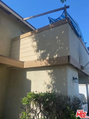 912 Valhalla Dr, Bakersfield, CA 93309-3731