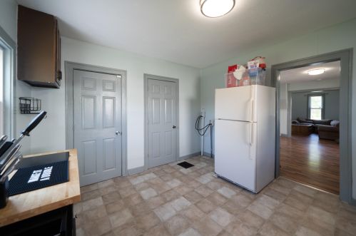 743 Bates St, Grand Rapids MI 49506-2615 exterior