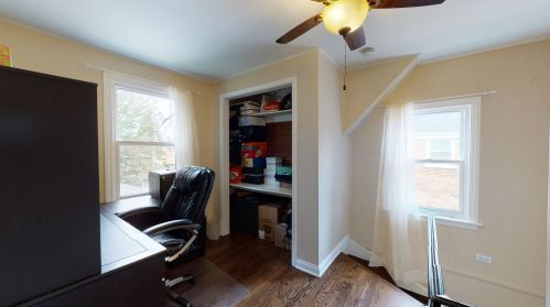 2246 15 Ave, Broadview IL 60155-4006 exterior