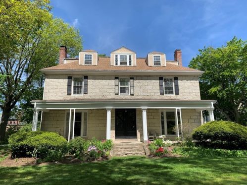 2 Wellington Ter, Brookline MA  02445-6762 exterior