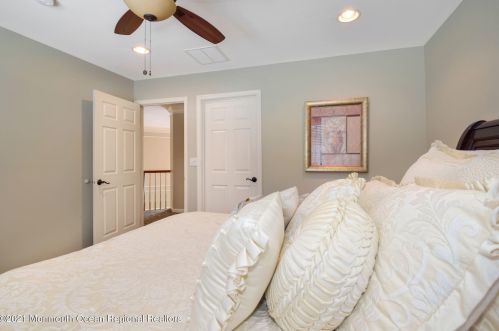 423 Peter Forman Dr, East Freehold NJ 07728-9346 exterior