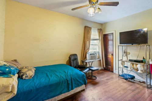 10114 Charles St, Chicago IL 60643-2109 exterior