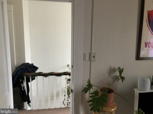 23 Walnut St, Lancaster PA 17602-2451 exterior