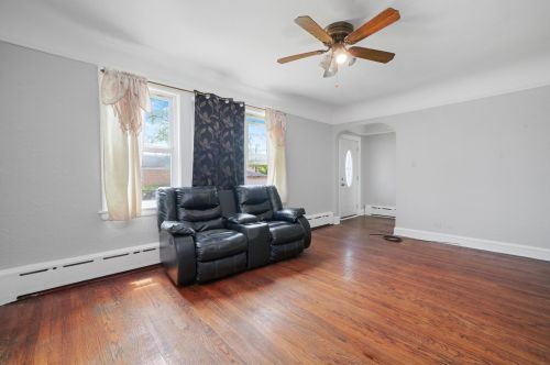 4232 Wellington Ave, Chicago IL 60641-5355 exterior