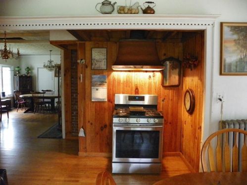 88 Berwick Rd, Springfield MA 01106-2612 exterior