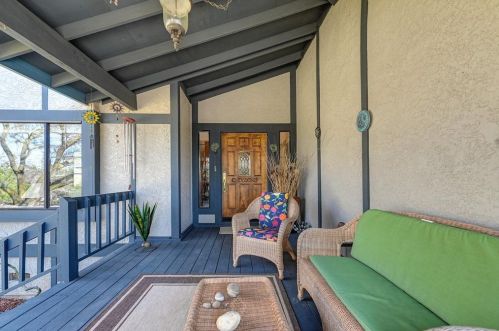 9811 Blue Lk Dr, Folsom CA 95630-1909 exterior