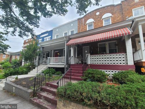 837 Decatur St, Washington, DC 20017-3918