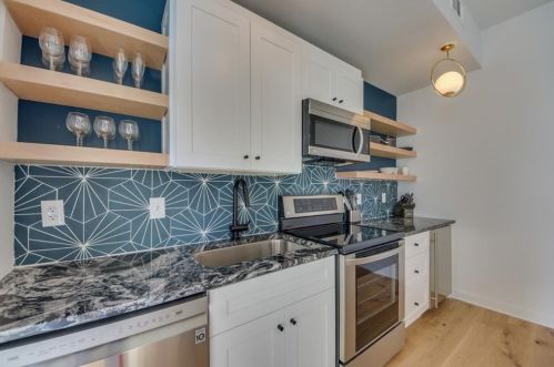 208 12th St, Atlanta GA  30309-4011 exterior