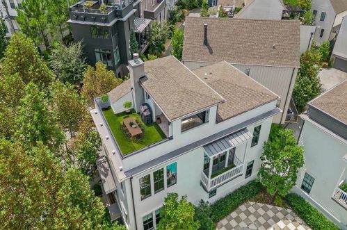 585 Bismark Rd, Atlanta GA 30324-4102 exterior